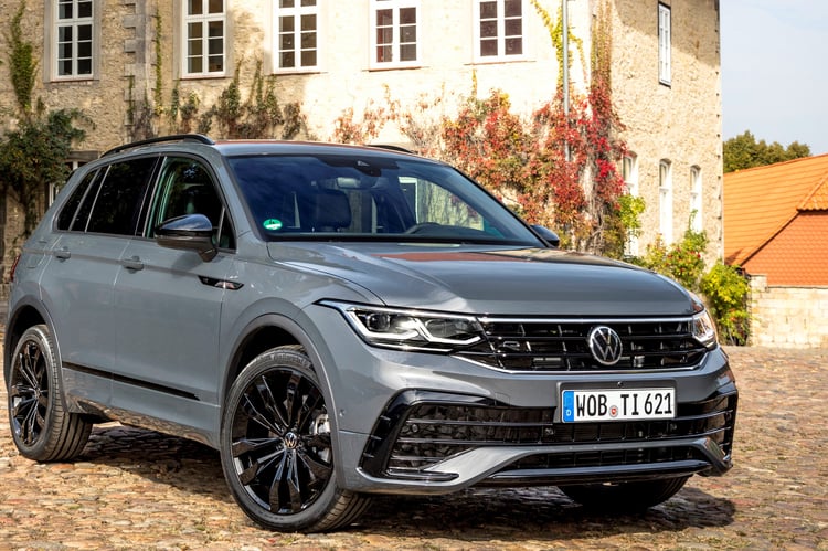 Volkswagen realizes a 650% cost reduction by using the MetalFAB